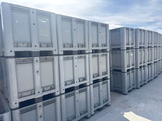 Tinas de plástico apilables