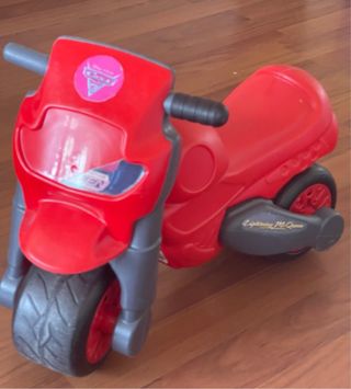 Moto de juguete feber niño.