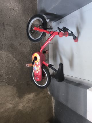 Bicicleta infantil roja Btwin