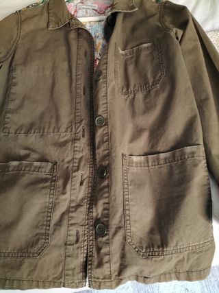 Chaqueta Zara Talla M con forro estampado