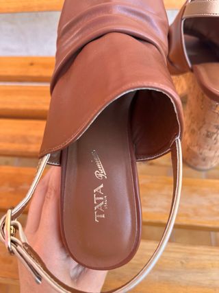 Sandali con zeppa Tata marrone e oro