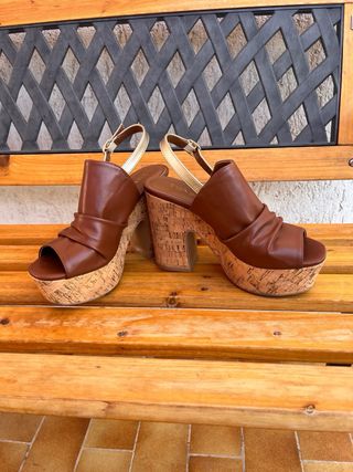 Sandali con zeppa Tata marrone e oro