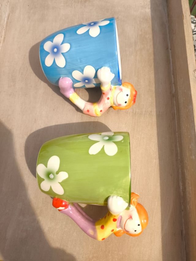 Coppia tazze ceramica con bambina