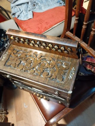 ACORDEÓN DE SEGUNDA MANO