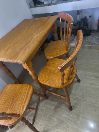 Mesa y 3 Sillas Madera Maciza