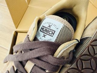 Zapatillas Munich Beige y Marrón
