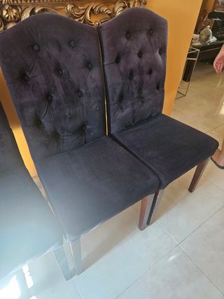 Mesa de comedor de madera negra