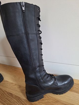 Botas piel tipo militar Geox negras 