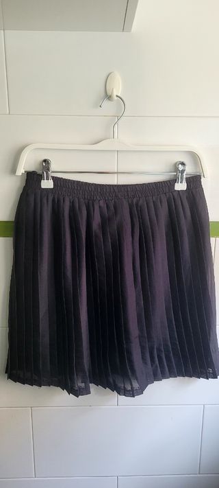 Falda gasa negra plisada T44