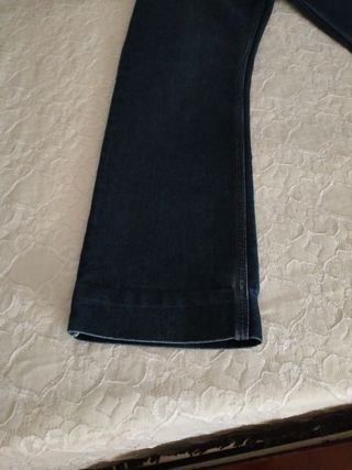 Pantalón Vaquero Azul. Como nuevo, dos usos.