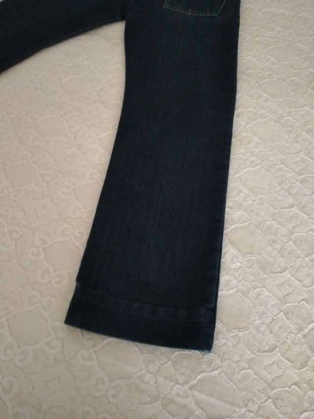 Pantalón Vaquero Azul. Como nuevo, dos usos.