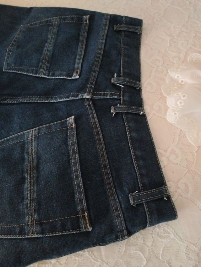 Pantalón Vaquero Azul. Como nuevo, dos usos.