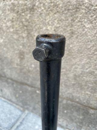 Trípodes de fundición con ruedas