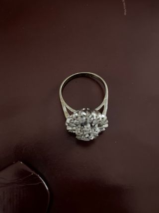 Conjunto Anillo Rosetón Diamantes y Pendientes