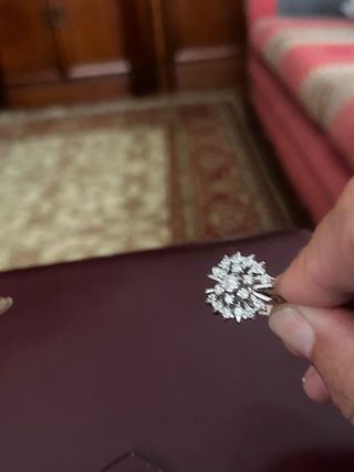 Conjunto Anillo Rosetón Diamantes y Pendientes