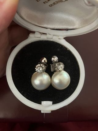 Conjunto Anillo Rosetón Diamantes y Pendientes