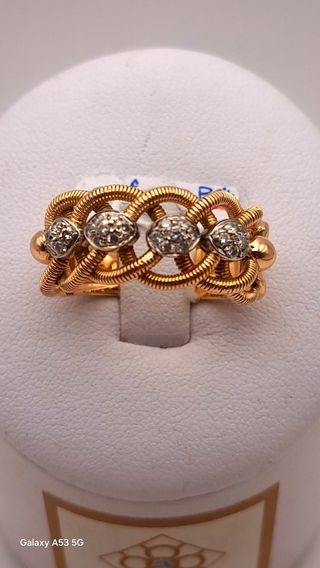 Anillo Oro 18K con Diamantes