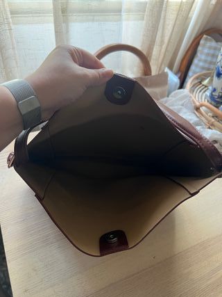 Bolso de hombro tote marrón