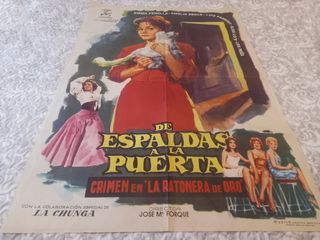 Cartel Película De Espaldas a la Puerta