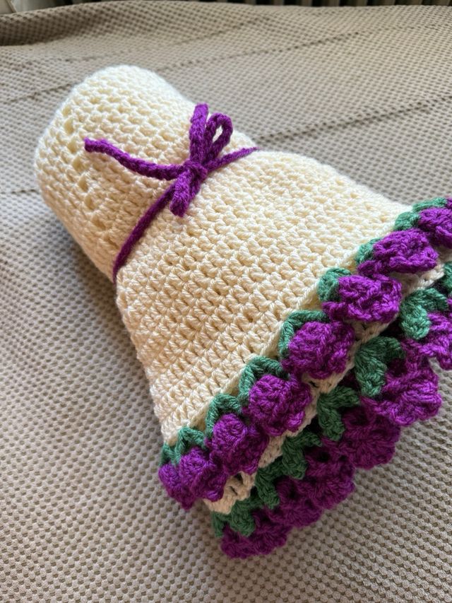 Manta crochet beige y morado
