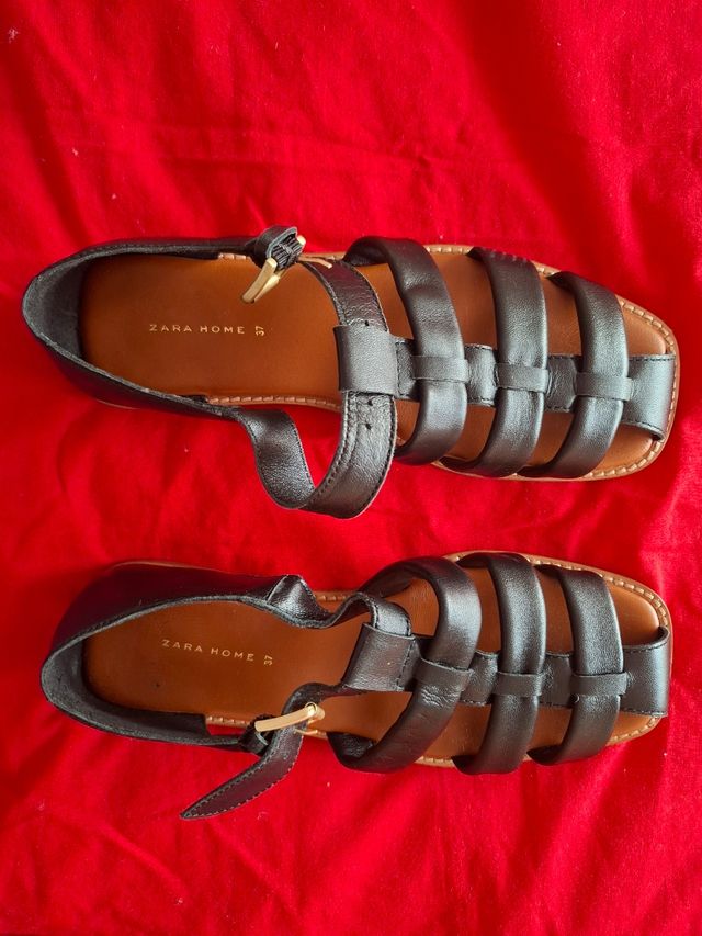 Sandalias cangrejeras Zara Talla 37 de segunda mano por 12 EUR en