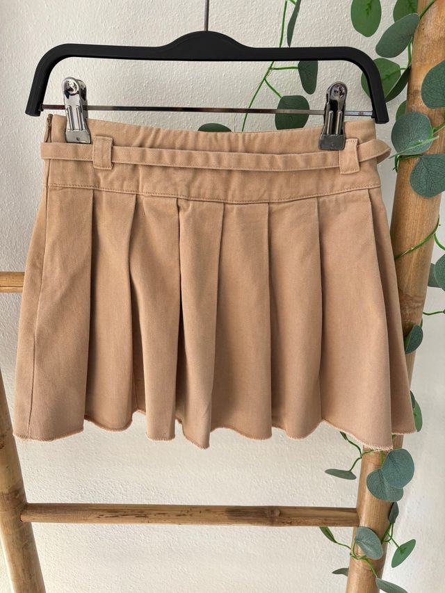 Falda Zara tablas niña beige