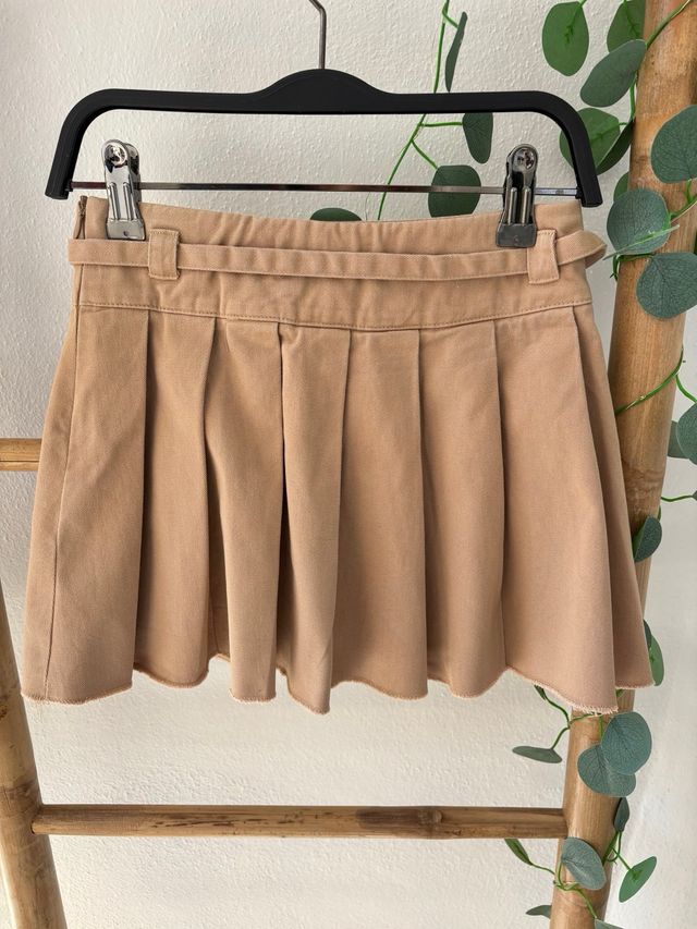 Falda Zara tablas niña beige