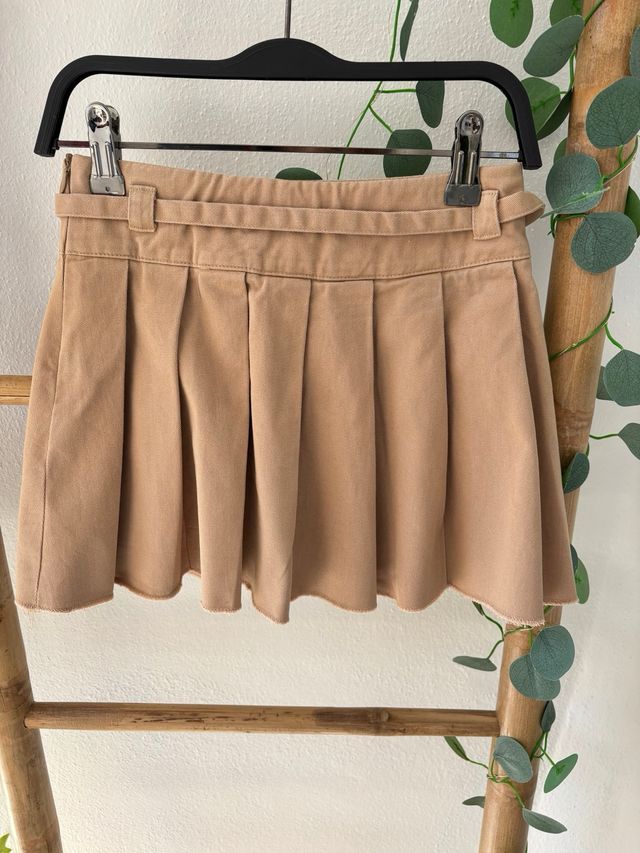 Falda Zara tablas niña beige