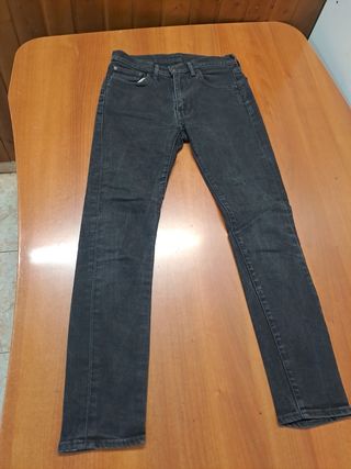 Pantalón Levi's 519 Hombre Negro