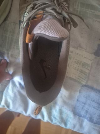 Zapatillas Nike Trail Running Beige/Verde