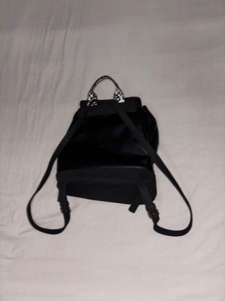 Mochila negra