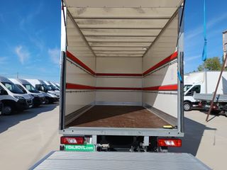 Ford Transit CHASIS CAJA CERRADA CON TRAMPILLA 