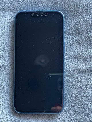 iPhone 13 Azul  muy buen estado bateria al 80 %