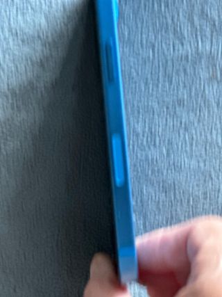 iPhone 13 Azul  muy buen estado bateria al 80 %