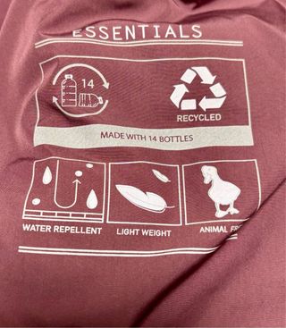 Chaqueta acolchada con diseño moderno 