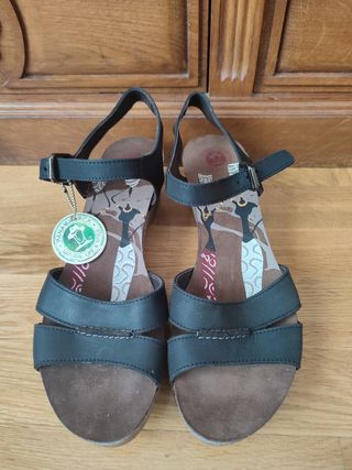 Sandalias cuña mujer Panamá Jack negras