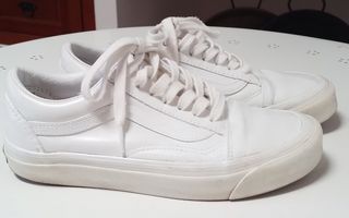 Zapatillas Vans cuero blancas. Talla 37. Unisex. 