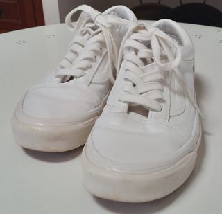 Zapatillas Vans cuero blancas. Talla 37. Unisex. 