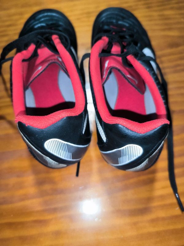 Botas de fútbol Nike Tiempo Talla 35-36