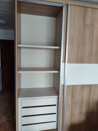 Armario puertas correderas habitación