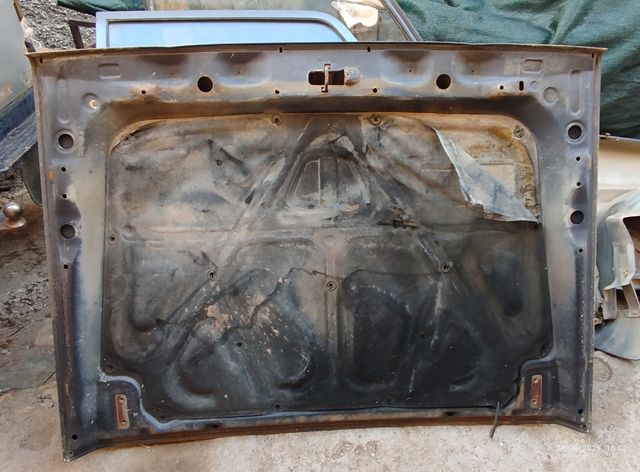 Capot Daihatsu Rocky