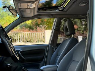 Toyota RAV4 2.0i Sol AUTOMATICO 4X4