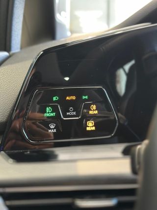 Volkswagen Golf GTD 200CV