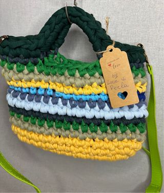 Borsa tracolla uncinetto verde e multicolor