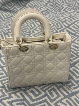 Bolso blanco acolchado