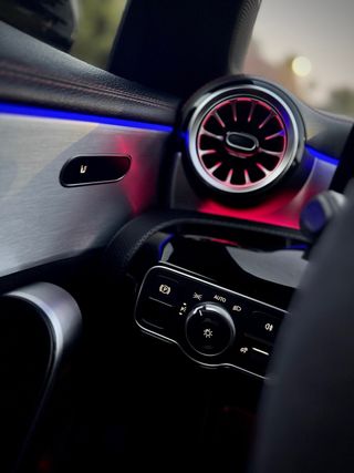 Mercedes-Benz Clase CLA200 (AMG35)