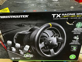 Thrustmaster TX Racing Wheel Leather Edition y TM 