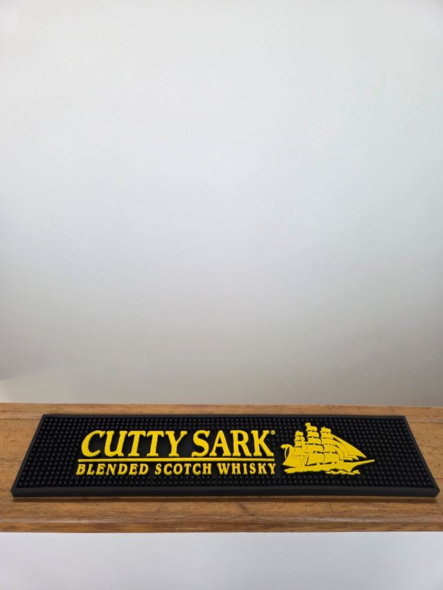 Bar mat cutty sark blended scotch wisky