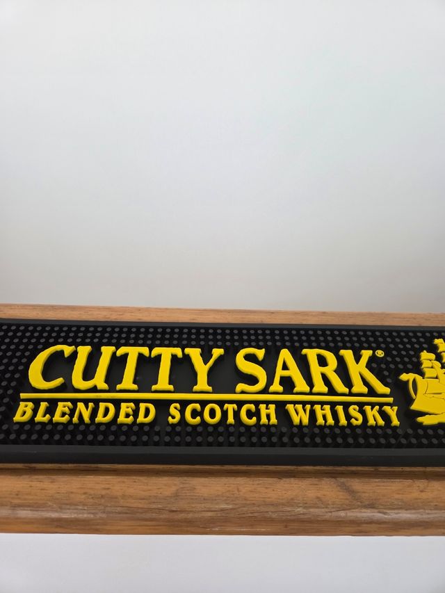 Bar mat cutty sark blended scotch wisky
