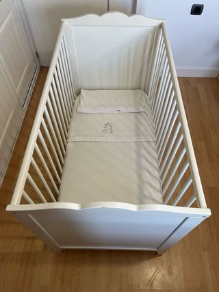 Cuna Ikea Hensvik + Colchón y Fundas